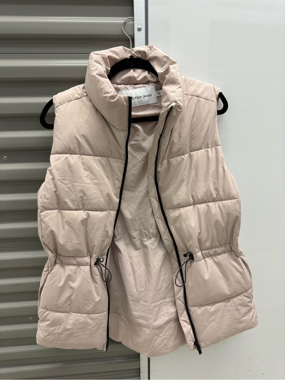 Calvin Klein Jeans Quilted Puffer Vest in Light Pink Cream NEW